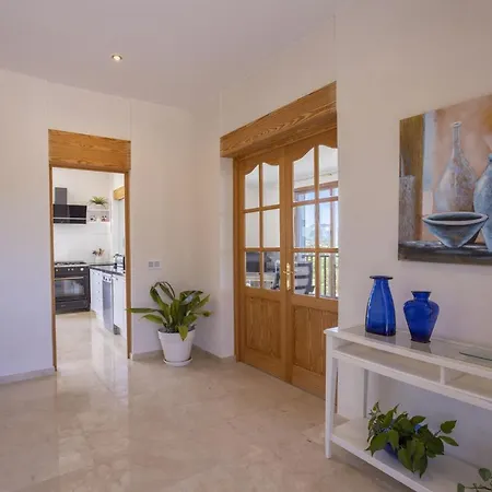 Es Puig Country house